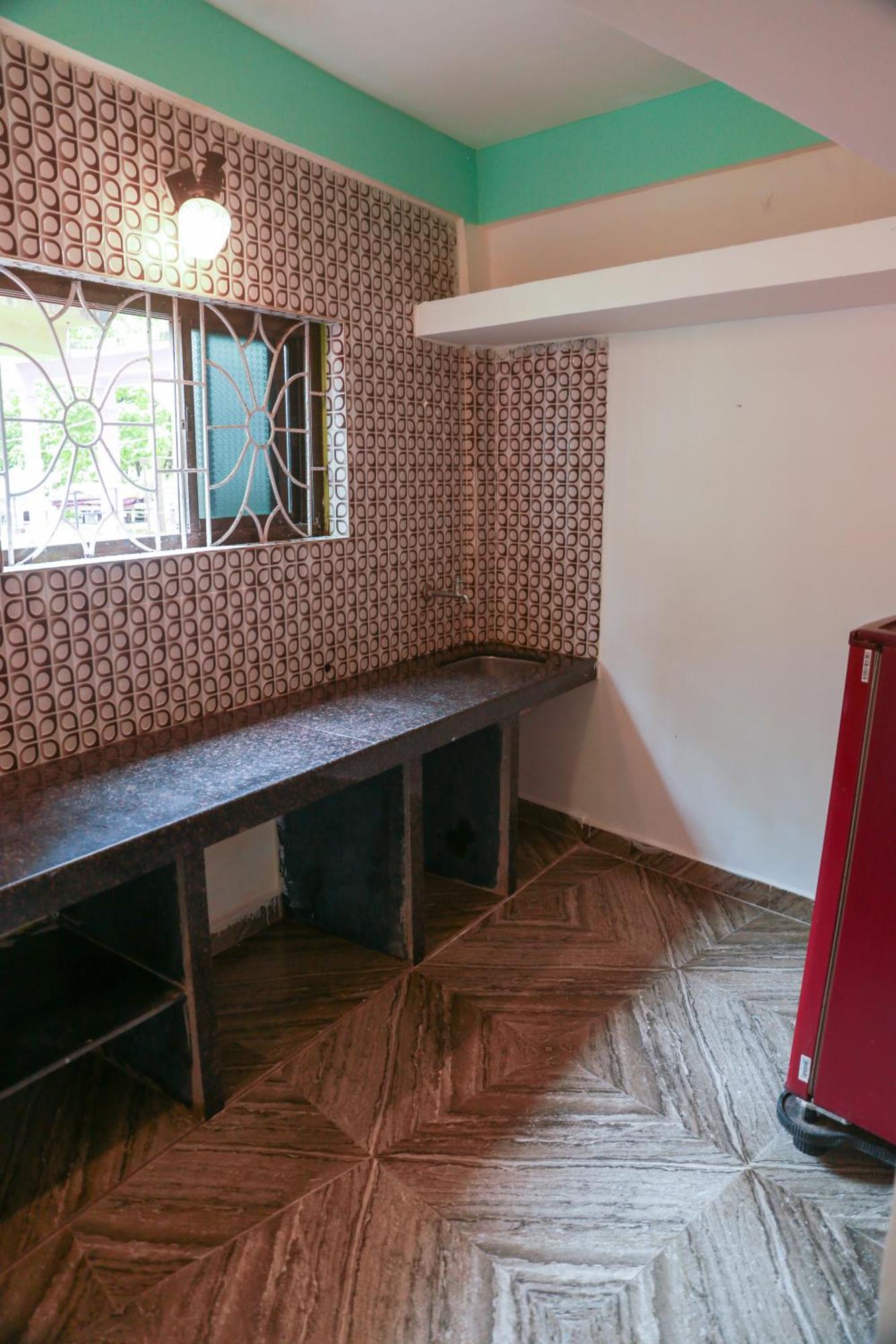 Kumbaya Beachside Hostel & Apartments At Arambol Beach Екстер'єр фото