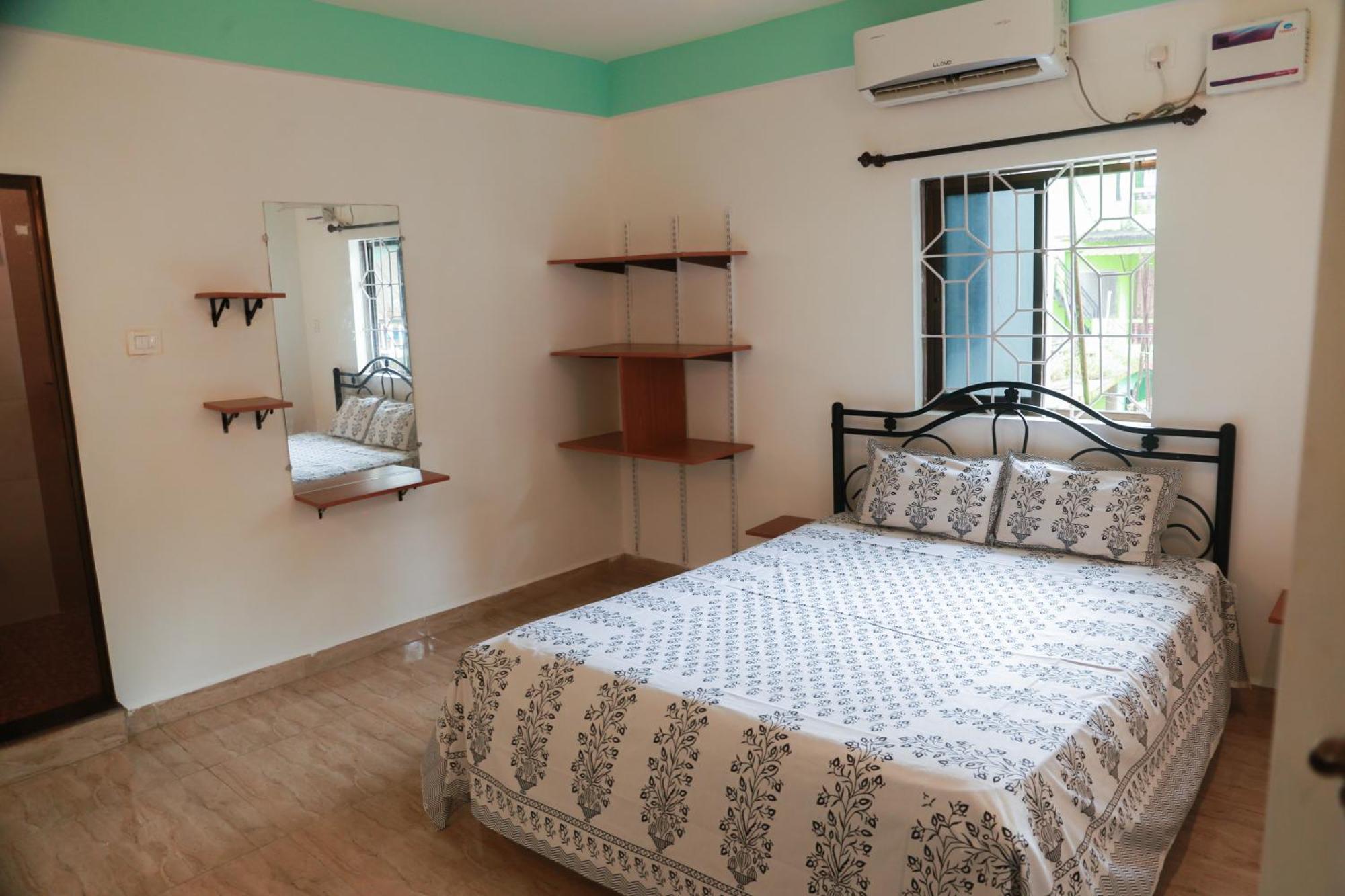 Kumbaya Beachside Hostel & Apartments At Arambol Beach Екстер'єр фото